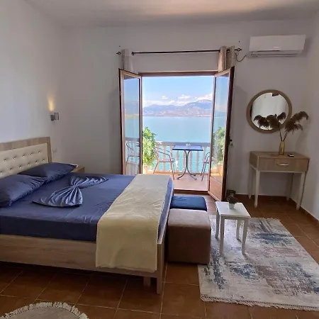 Bella Vista Bed & Breakfast 3*
