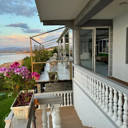 Bella Vista