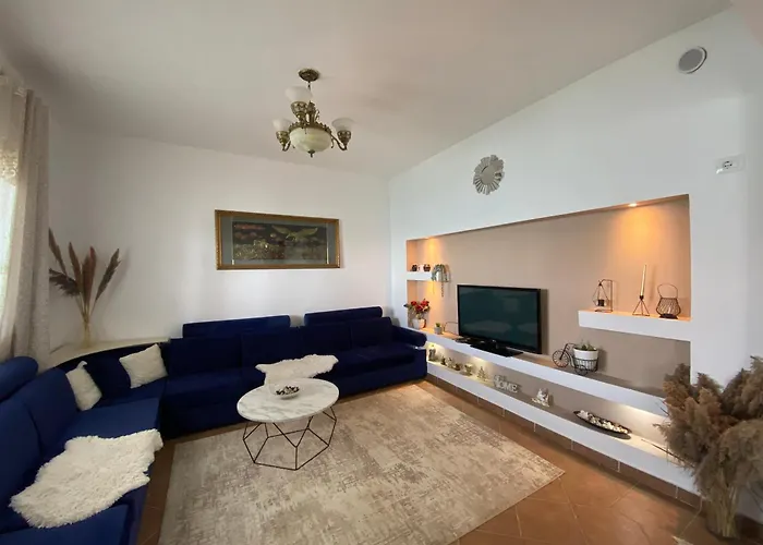 Bella Vista Bed & Breakfast 3*