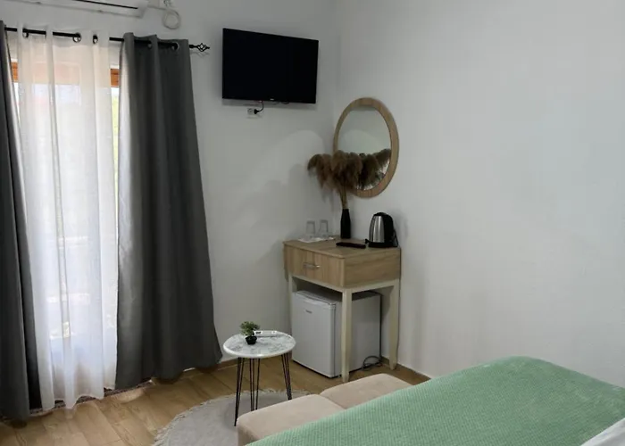 Bella Vista Bed & Breakfast 3*