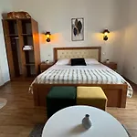 Bella Vista