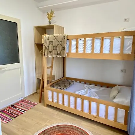 Bella Vista לינה וארוחת בוקר 3*